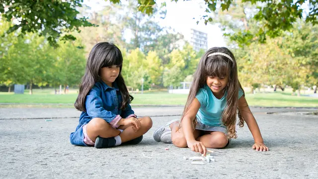 Suasana alam menumbuhkan kepedulian dan membentuk keberanian anak