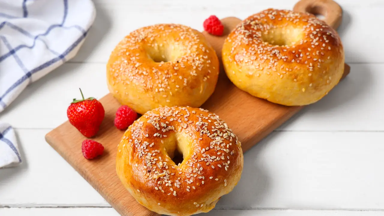 Resep Bagel Tinggi Protein Empuk dan Mengenyangkan