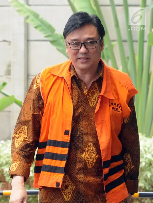Direktur Operasional Lippo Group Billy Sindoro tiba di Gedung KPK, Jakarta, Senin (6/11). Billy diperiksa sebagai tersangka terkait dugaan suap terhadap Bupati Bekasi Neneng Hasanah Yasin. (Merdeka.com/Dwi Narwoko)