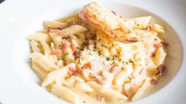 Penne Carbonara