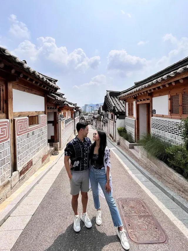 Maudy Ayunda dan Jesse Choi