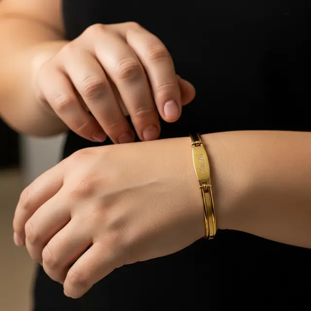 9 Model Gelang Emas untuk Tangan Besar