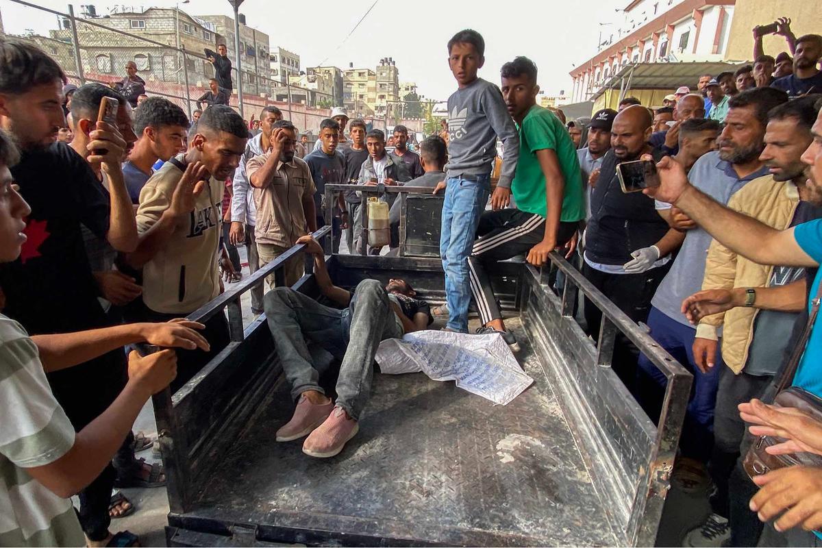 FOTO: Kekejian Israel, Sedikinya 63 Warga Gaza tewas Ditembak Saat Menunggu Truk Bahan Makanan