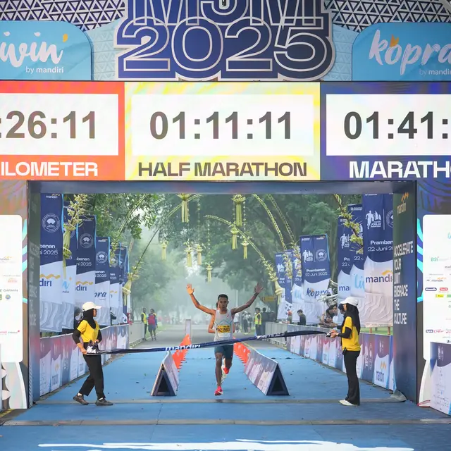 Mandiri Jogja Marathon 2025 Pecahkan Rekor Baru, 9.200 Pelari dan NDX AKA Ramaikan Prambanan