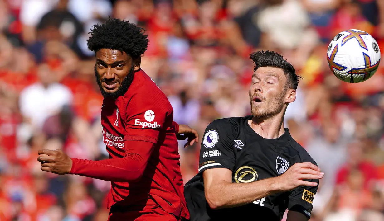 Bermain di hadapan publik sendiri, skuat asuhan Jurgen Klopp tersebut berhasil mendominasi permainan sejak awal pertandingan. (AP/PA/Peter Byrne)