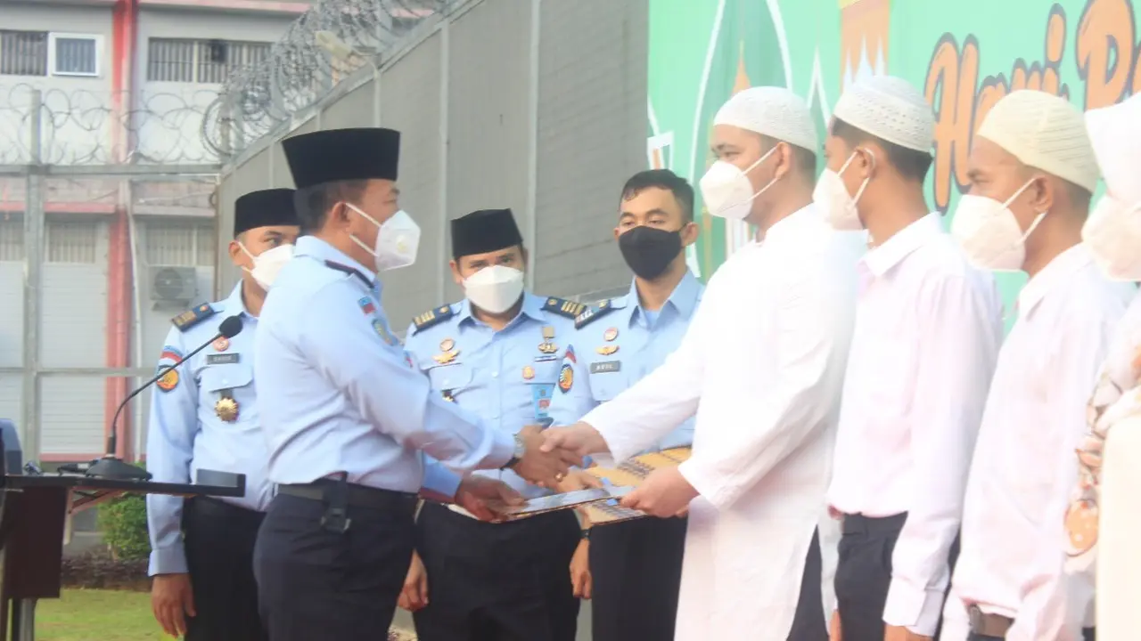 Pemberian Remisi Idul Fitri di Lapas Cikarang