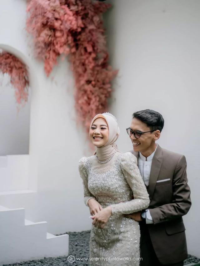 Tampil Makin Mesra, Ini 7 Prewedding Terbaru Kakak Lesti Kejora dan Calon Istri
