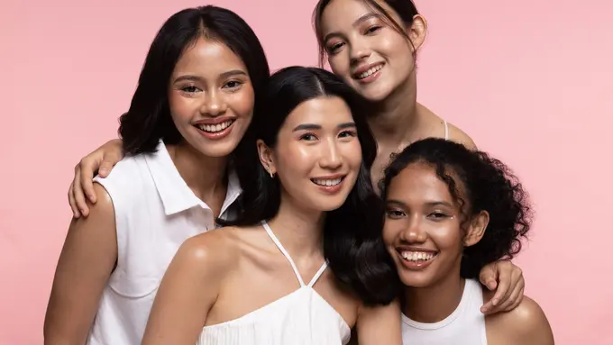 Gentle Hour X Christie