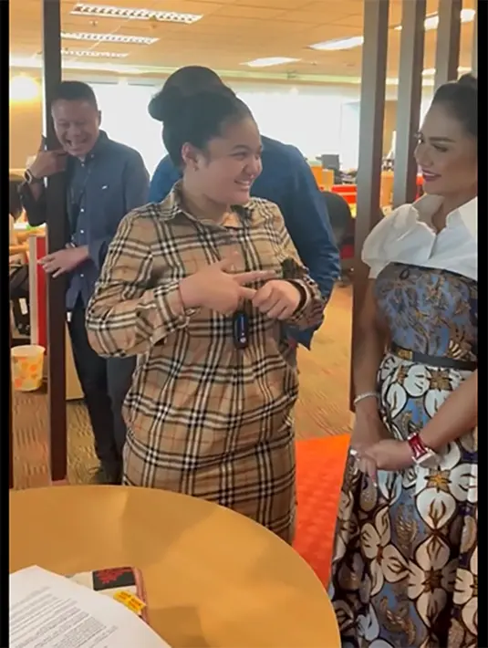 Krisdayanti (Instagram/krisdayantilemos)