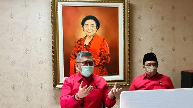 Sekjen PDIP Hasto Kristiyanto Saat Konferensi Pers Terkait Sekolah Partai Gelombang II