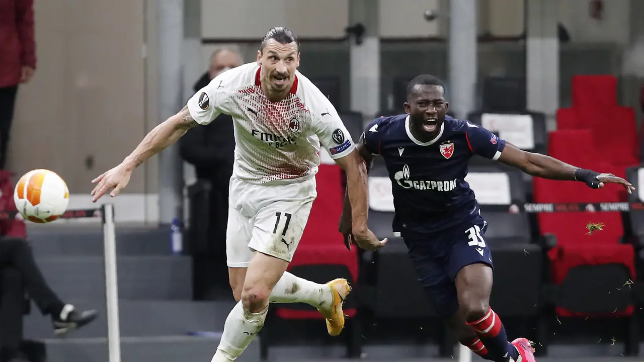 FOTO: Mujur, 2 Kali Imbang dengan Red Star Belgrade, AC Milan Tetap Lolos ke 16 Besar - Zlatan Ibrahimovic; Sekou Sanogo