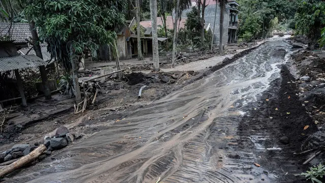 Dusun Kamar Kajang Tertimbun Material Gunung Semeru