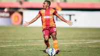 Pemain Borneo FC, Terens Puhiri , Sabtu (21/11/2015). (Bola.com/Vitalis Yogi Trisna)