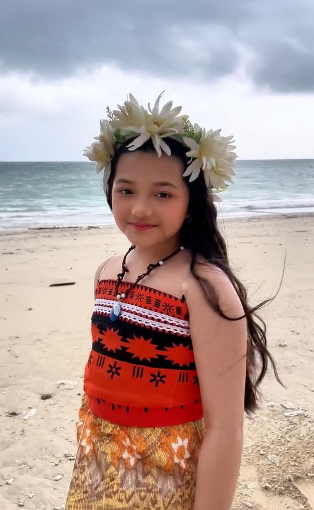 8 Potret Arsy Hermansyah Ulang Tahun ke-10, Cosplay Manis Jadi Moana & Dirayakan Sederhana