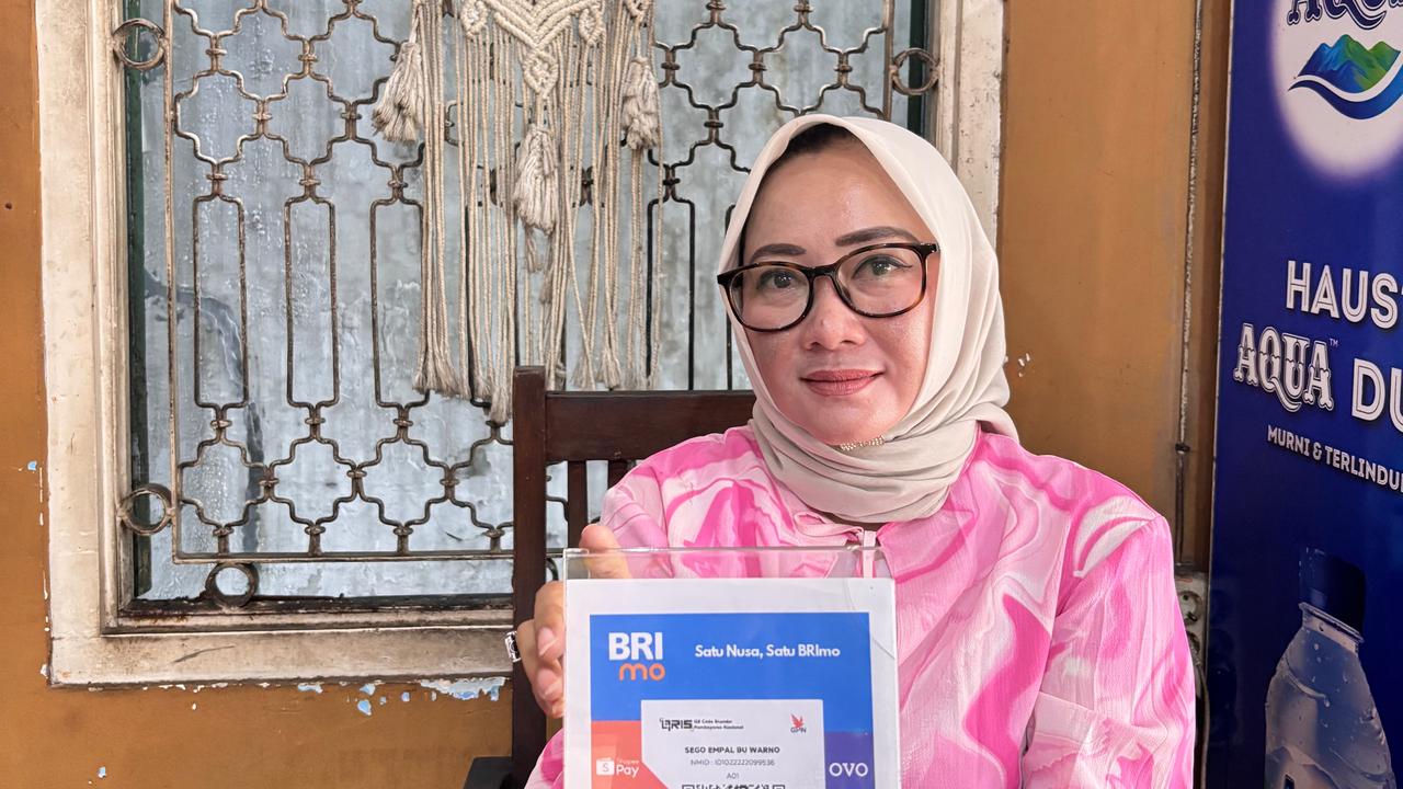 Penggunaan QRIS BRI di Warung Sego Empal Bu Warno