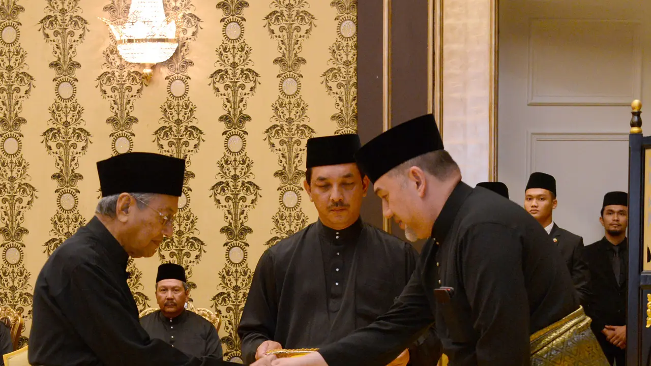 Resmi Dilantik, Mahathir Mohamad menjadi PM Tertua di dunia
