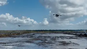 Menguji Kecanggihan Drone Sawah, Pangkas Bertani Seharian Jadi 8 Menit