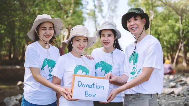 Ilustrasi Berjiwa Sosial