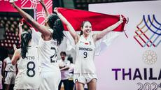 Timnas basket 3x3 putri Indonesia berhasil mengukir sejarah di SEA Games 2025. Untuk pertama kalinya Indonesia merebut medali emas. Agustin Gradita Retong dan kawan-kawan menjadi juara usai menang 20-18 atas tuan rumah Thailand di laga final yang berlangsung di Stadion Nimibutr, Bangkok, Kamis (11/12/2025) petang WIB. (Dok. Perbasi/Ariya Kurniawan)