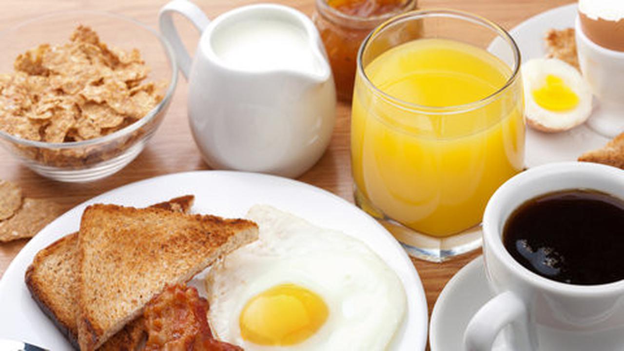 Makan jeruk setelah minum susu bikin diare?