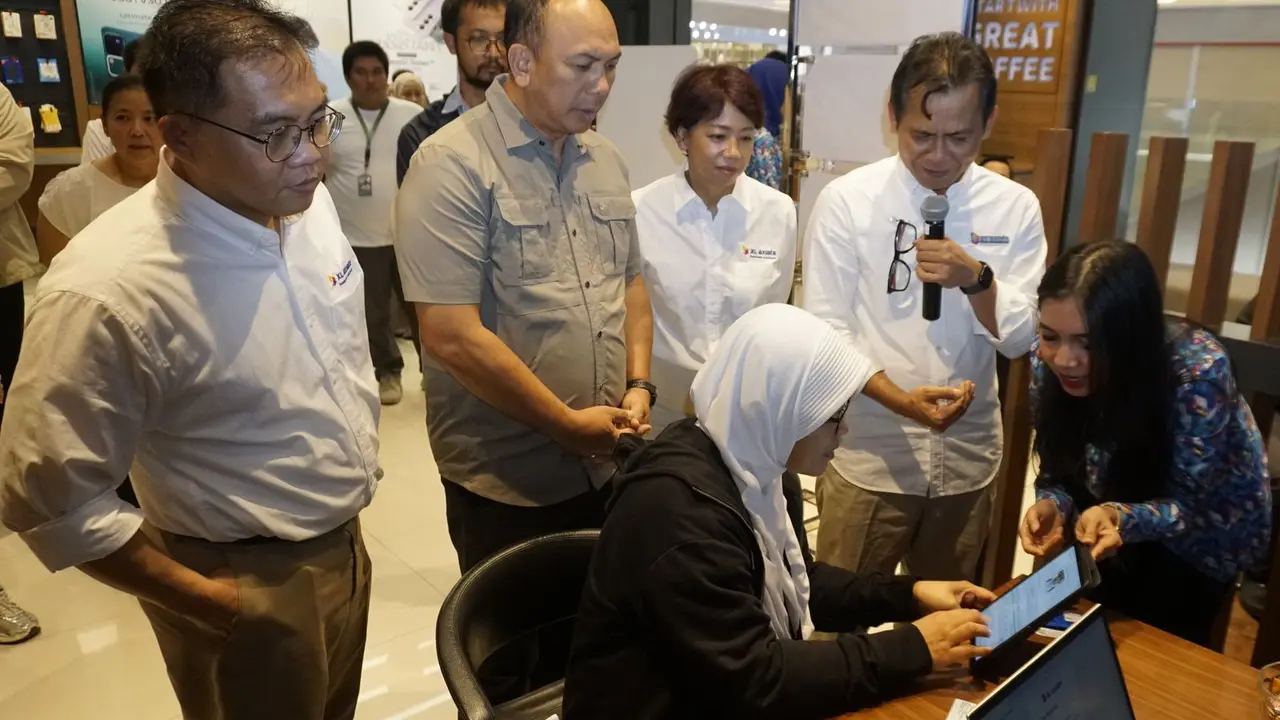 XL Axiata menguji coba registrasi pelanggan prabayar menggunakan teknologi biometrik berupa pengenalan wajah