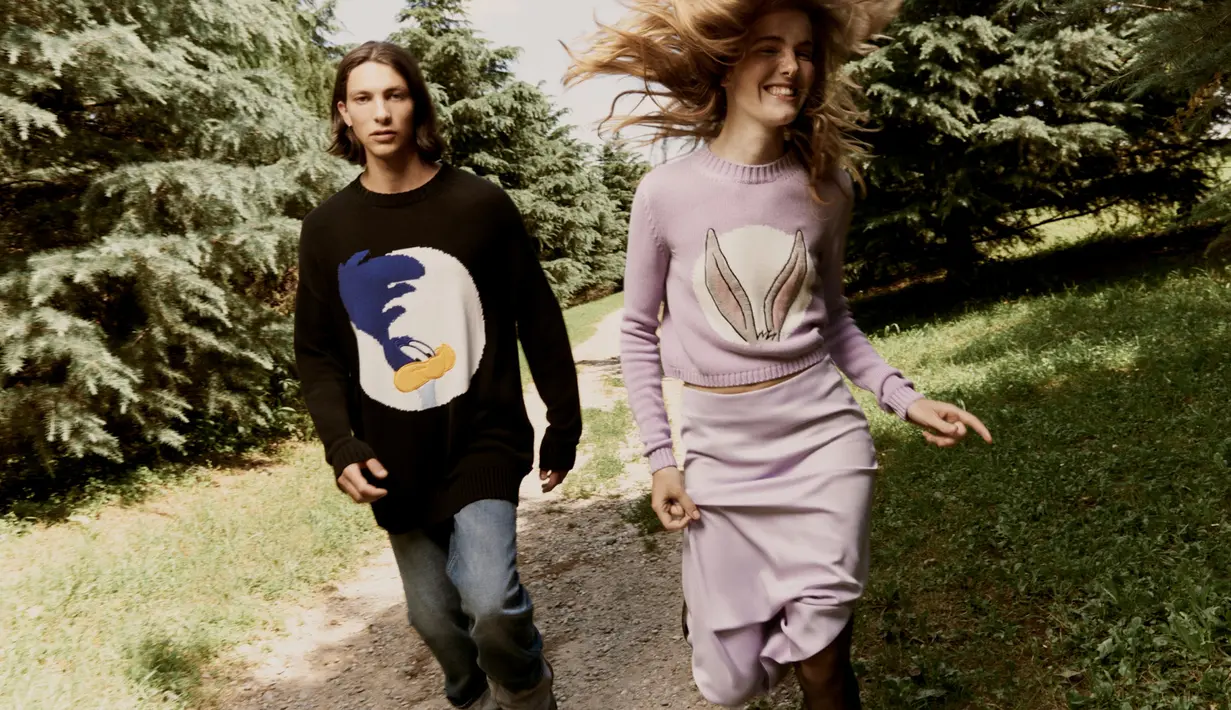 Koleksi ini hadirkan kesan keren dan menggemaskan dengan styling grunge khas 90’an.