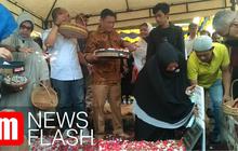 VIDEO: Jenazah Edi Chandra & Dana Dimakamkan Satu Liang Kubur di TPU Jeruk Purut
