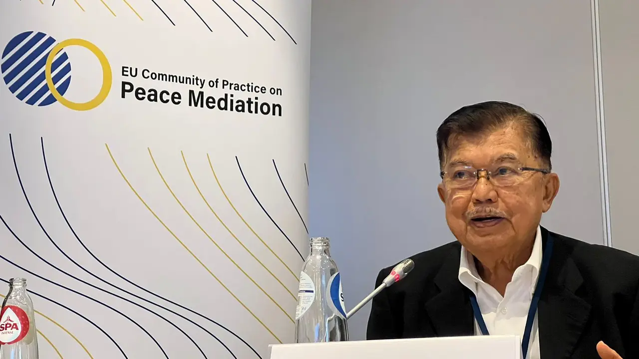 Wakil Presiden ke 10 dan 12 Indonesia, M. Jusuf Kalla (JK), di konferensi tentang perdamaian dunia pada European Resources For Mediation Support, di Kota Brussel, Belgia. (Dok Tim Jusuf Kalla)