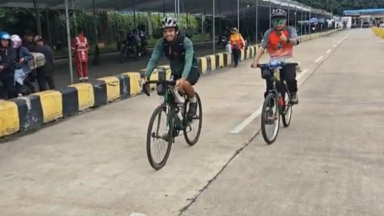 Pemudik Ini Rela Gowes Ratusan Kilometer Diterpa Panas & Hujan Demi Sungkem Orangtua di Kampung Halaman