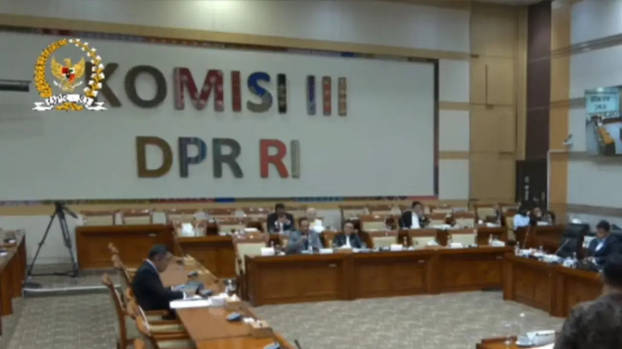 Komisi III DPR RI menggelar fit and proper test  calon pimpinan (Capim) Komisi Pemberantasan Korupsi.