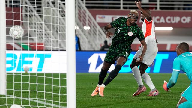 Foto: Nigeria Gempur Mozambik di 16 Besar Piala Afrika 2025, Victor Osimhen Lesatkan Brace