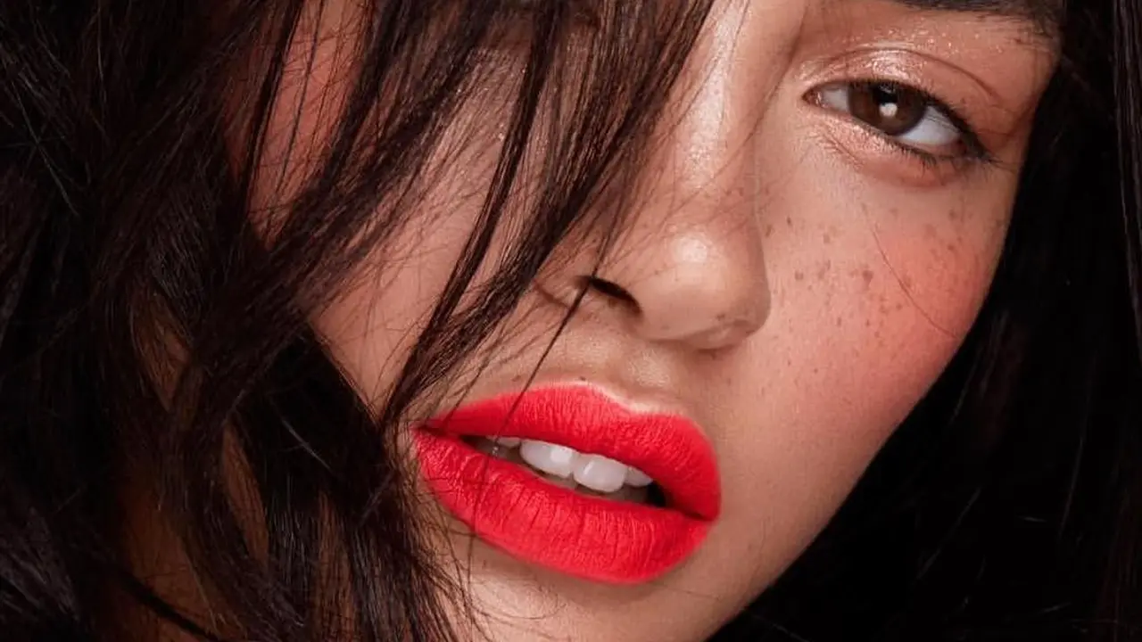 Makeup Playful