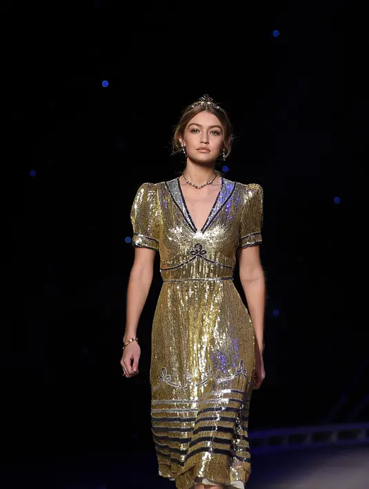 Gigi Hadid telah sukses meraih kariernya didunia modeling. Gigi Hadid pun bisa terbilang sosok model yang memperoleh honor terbesar saat ini. (AFP/Bintang.com)