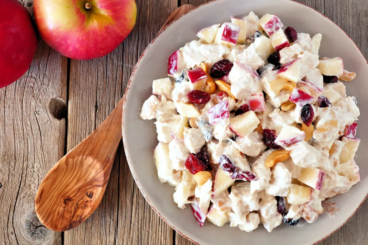 salad buah yogurt