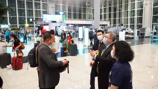 Proses pemulangan 177 WNI dari Turki oleh KBRI Ankara pada masa new normal.