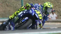 Pembalap Movistar Yamaha, Valentino Rossi mulai menatap balapan MotoGP Austria 2018 di Sirkuit Red Bull Ring. (Michal CIZEK / AFP)
