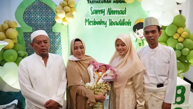 6 Momen Akikah dan Khitan Anak Ustaz Abdul Somad yang Baru Lahir