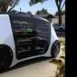 Robomart mobil self-driving yang berjalan sendiri menjual sayur dan buahan-buahan.(Robomart)