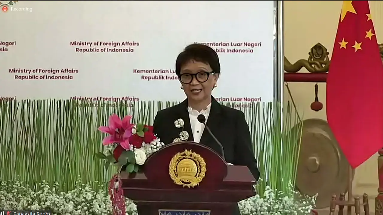 Menteri Luar Negeri RI Retno Marsudi menyampaikan bahwa nilai total perdagangan Indonesia-China mencapai rekor baru di tahun 2022.