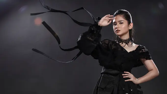 Gaya Tissa Biani dalam Balutan Dress, Anggun dan Memesona