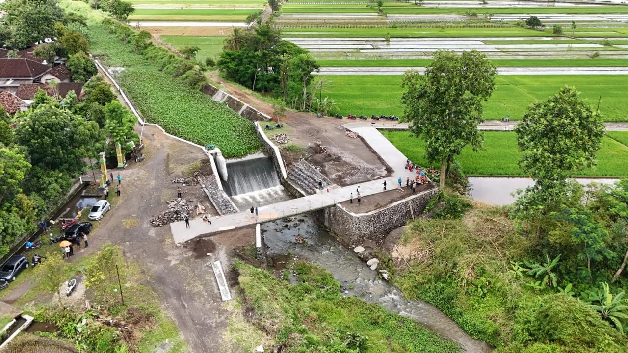 Kapolri Resmikan 19 Jembatan Merah Putih Presisi di Jateng