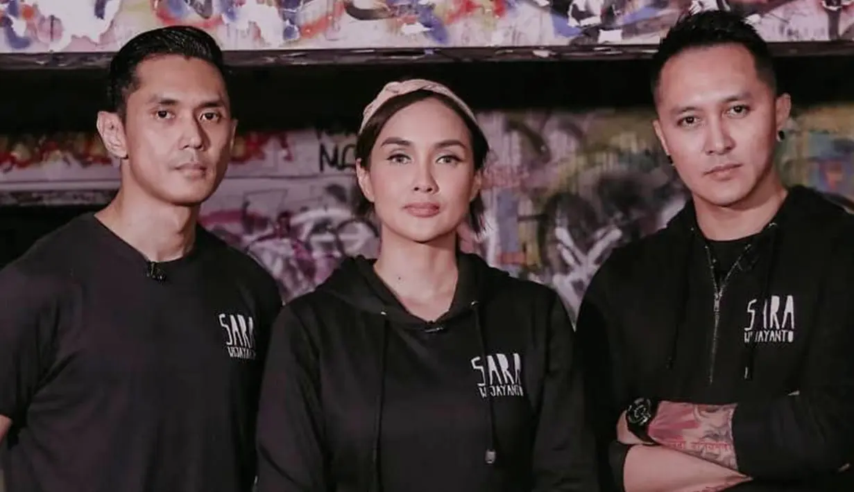 Selain Wisnu, Sara juga terlihat sering bersama sang suami, Demian Aditya. Dalam channel youtube milik Sara, mereka sering mengunjungi tempat-tempat angker dan penuh misteri. (Liputan6.com/IG/@wisnuhardana)