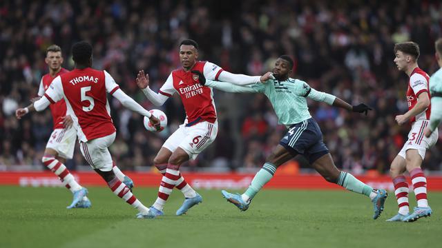 Arsenal Lumat Leicester City di Emirates