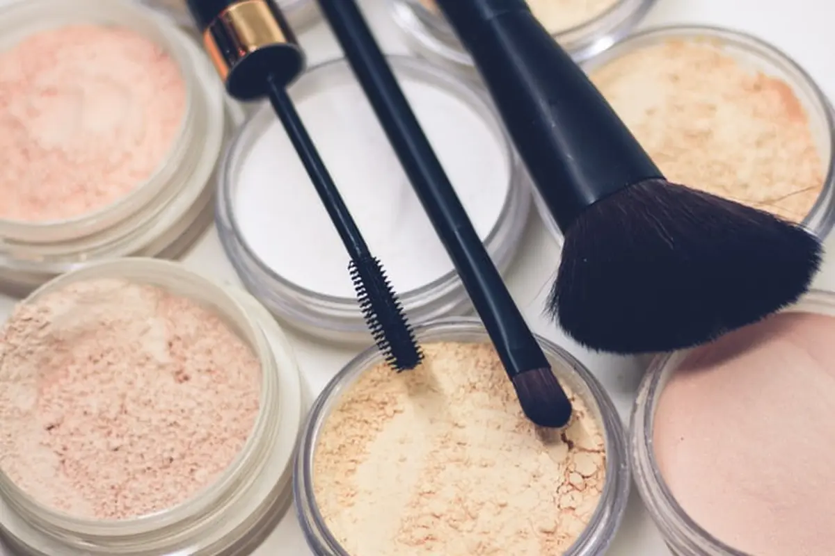 Bedak Tabur atau Loose Powder