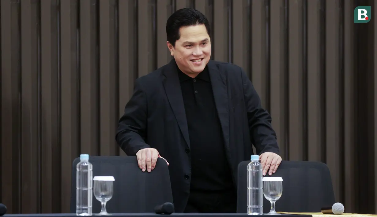PSSI dan LIB resmi mengumumkan kompetisi Liga 1 2024/2025 akan dimulai pada 9 Agustus 2024. Juara Liga 1 Persib Bandung akan berhadapan dengan kampiun Liga 2 PSBS Biak di partai pembuka. (Bola.com/M Iqbal Ichsan)