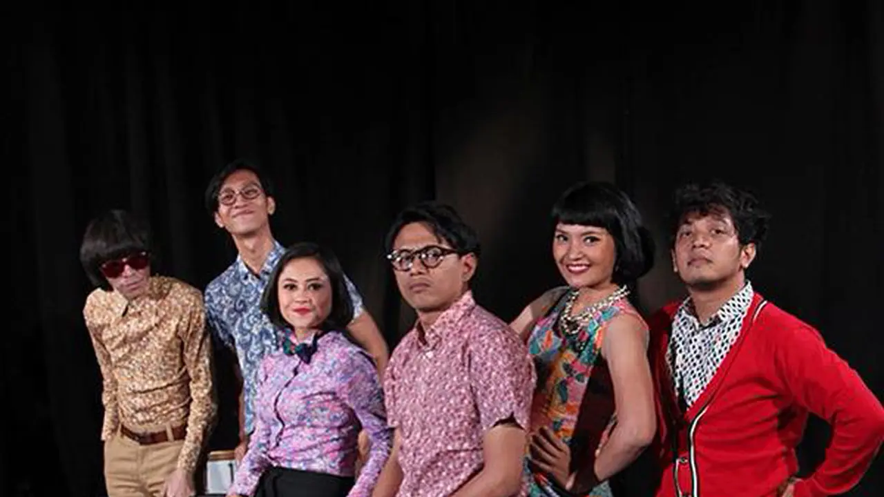 [Bintang] White Shoes and The Couples Company