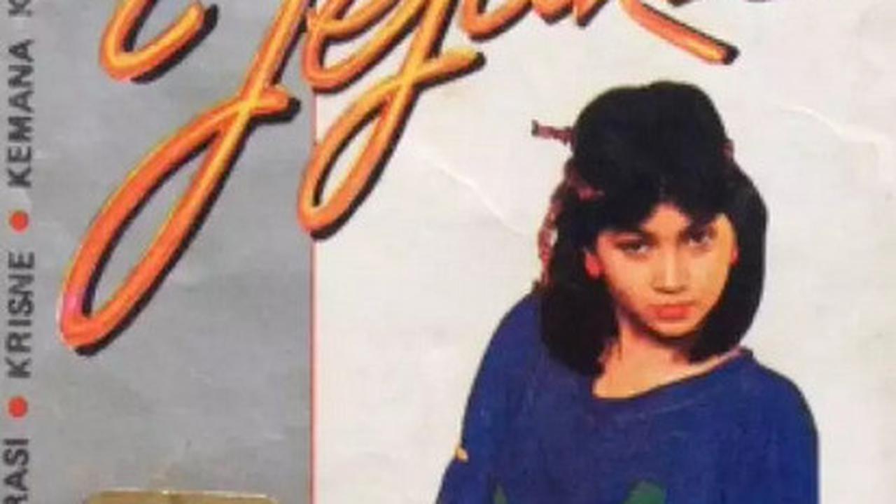 Potret Waktu Muda Dina Mariana, Kenangan sang Penyanyi Cilik di Era 70-an