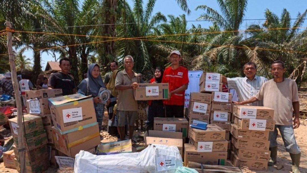 PMI Sumut Salurkan 50 Kompor dan Bantuan Penting untuk Korban Bencana Tapanuli Tengah