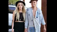 Ini menjadi pernikahan pertama bagi Evan Ross dan yang kedua untuk Ashlee Simpson.