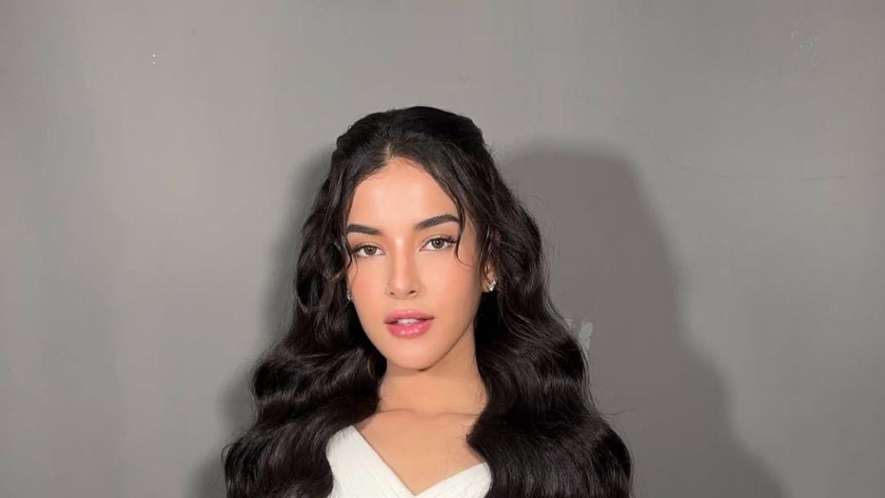7 Potret Makeup Natural Tasya Farasya, Pesona yang Disebut Bidadari